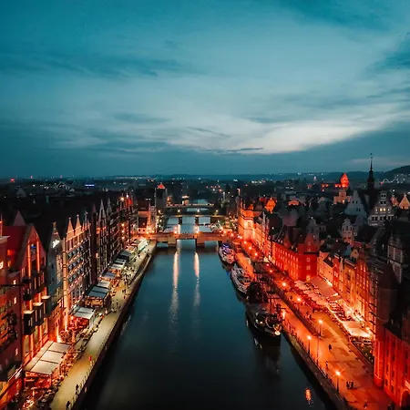 Deo Plaza Riverside & Radisson By Downtown Gdansk