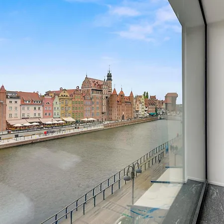 Deo Plaza Riverside & Radisson By Downtown Gdansk