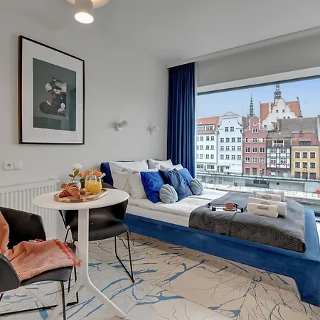 Deo Plaza Riverside & Radisson By Downtown Apartament *
